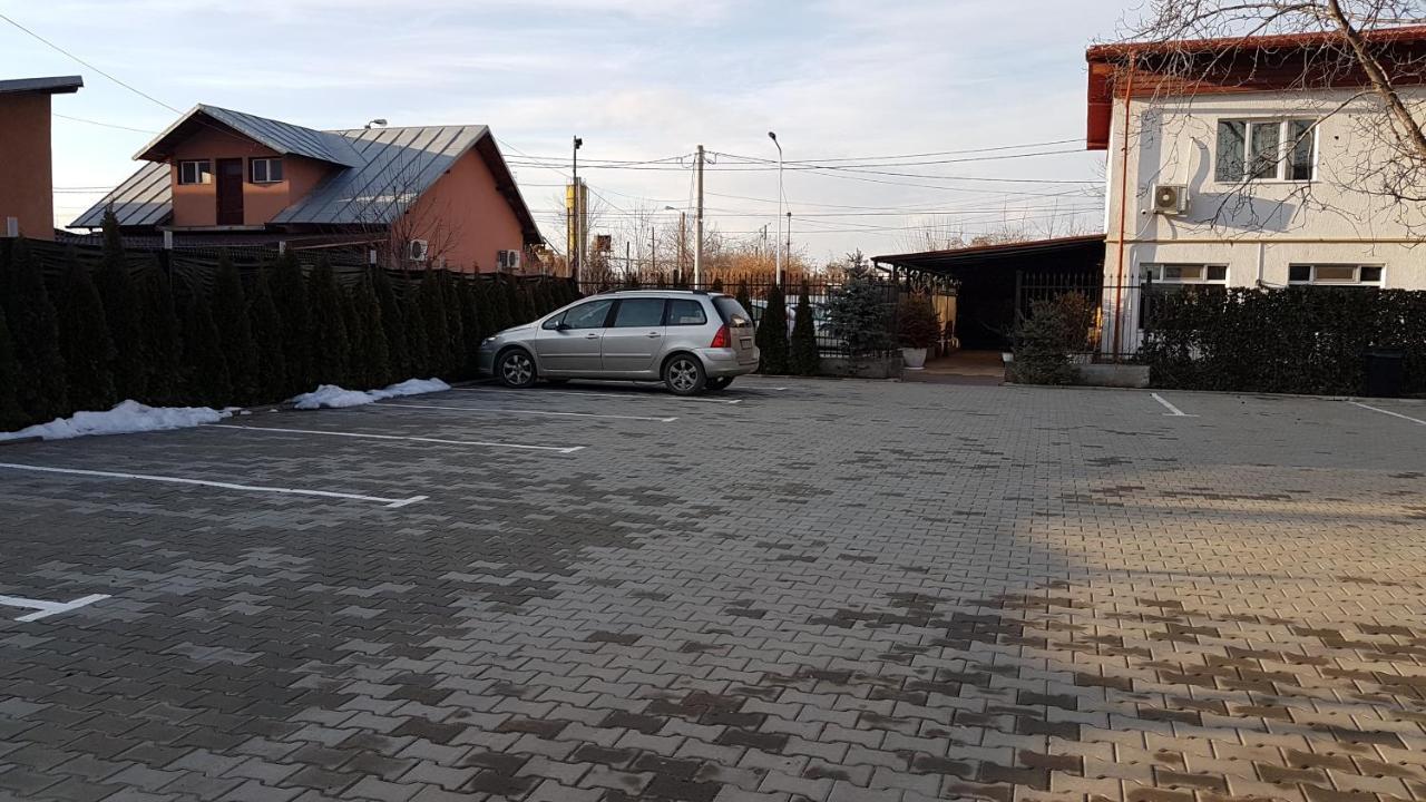 Hotel Viva Плоешти Экстерьер фото